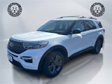 Used 2022 Ford Explorer XLT w/ Equipment Group 202A image 3