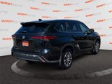Used 2021 Toyota Highlander XLE image 5