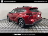 New 2025 Toyota Highlander XLE image 3