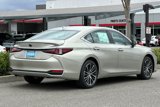 New 2025 Lexus ES 300h w/ Premium Package image 4
