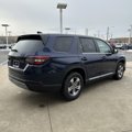 New 2025 Honda Pilot EX-L image 3