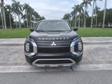 Used 2024 Mitsubishi Outlander SE Black Edition image 2