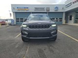 New 2025 Jeep Grand Cherokee Limited w/ Luxury Tech Group II image 2