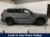 New 2025 Volkswagen Atlas Peak Edition SE image 4