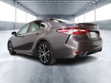 Used 2020 Toyota Camry SE image 4