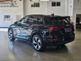 New 2025 Audi Q6 e-tron Prestige image 4