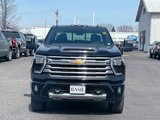 Used 2024 Chevrolet Silverado 2500 High Country w/ Technology Package image 3
