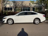 Used 2019 Chevrolet Malibu LT image 2