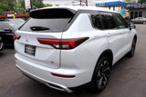 Used 2024 Mitsubishi Outlander AWD image 5