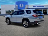 New 2025 Honda Pilot Touring image 4