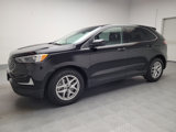 Used 2023 Ford Edge SEL image 2
