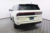 New 2025 Lincoln Navigator Reserve image 4
