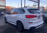 Used 2022 BMW X5 xDrive40i w/ M Sport Package image 4