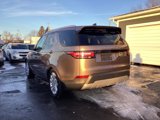 Used 2017 Land Rover Discovery HSE image 5