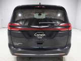 Used 2023 Chrysler Pacifica Touring-L image 3