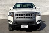 Used 2025 Nissan Frontier SV w/ SV Convenience Package image 2