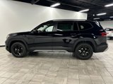 Used 2025 Volkswagen Atlas Peak Edition SE image 4