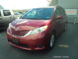 Used 2016 Toyota Sienna LE image 3
