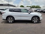 New 2025 Mitsubishi Outlander SE image 5