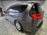 Used 2022 Chrysler Pacifica Touring-L image 3