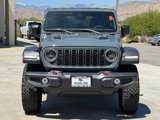 Used 2025 Jeep Wrangler Unlimited Rubicon image 3