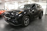 Certified 2024 Toyota Highlander XLE image 3