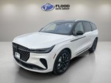New 2025 Lincoln Nautilus Reserve image 3