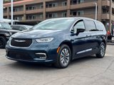 New 2025 Chrysler Pacifica Select image 4