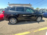 Used 2016 Jeep Cherokee Limited image 3