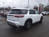 New 2025 Nissan Pathfinder Platinum image 3