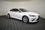 Used 2019 Lexus ES 300h image 4