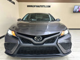 Used 2023 Toyota Camry SE image 3