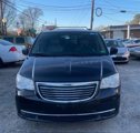 Used 2014 Chrysler Town & Country Touring image 3