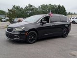 Used 2021 Chrysler Pacifica Touring-L image 2