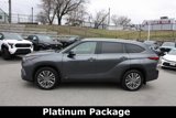 Used 2022 Toyota Highlander Platinum image 2