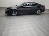 Used 2024 Nissan Altima 2.5 SV image 2