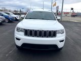Used 2020 Jeep Grand Cherokee Laredo image 3