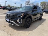 New 2025 Volkswagen Atlas Peak Edition SE image 2