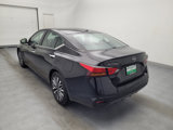 Used 2023 Nissan Altima 2.5 SV image 5