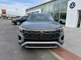 New 2025 Volkswagen Atlas Peak Edition SE image 2