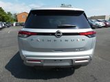 New 2025 Nissan Pathfinder SL image 4