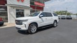 Used 2023 Chevrolet Suburban Premier image 2