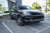 Used 2022 Porsche Cayenne Turbo image 2