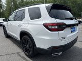 New 2025 Honda Pilot Black Edition image 3