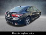 Used 2022 Toyota Camry SE image 6