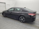 Used 2020 Toyota Camry SE image 3
