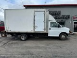 Used 2015 GMC Savana 3500 Extended image 2
