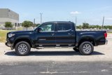 Used 2016 Toyota Tacoma TRD Sport image 4