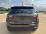 Used 2018 Jeep Compass Latitude w/ Popular Equipment Group image 5