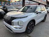 Used 2022 Mitsubishi Outlander SE image 3